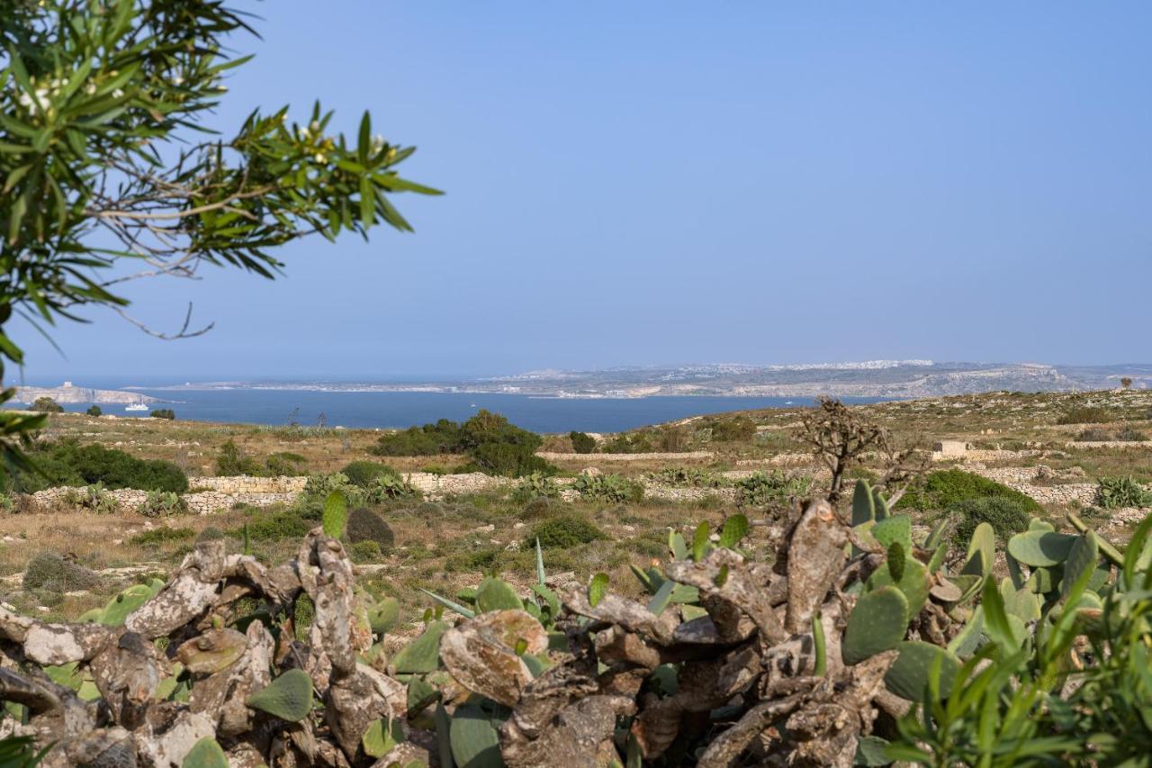 Hotel Ta' Cenc & Spa Sannat Exterior foto View of the bay