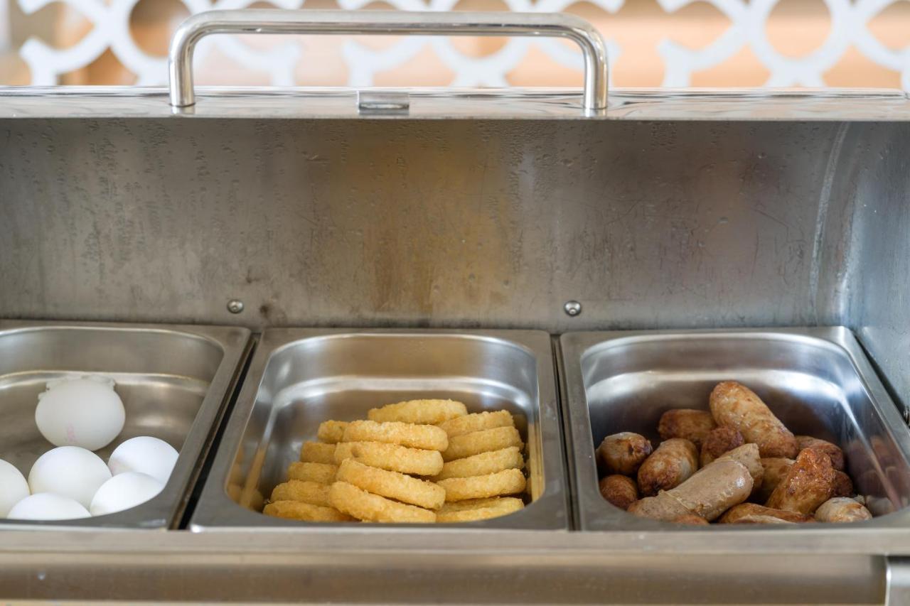Hotel Ta' Cenc & Spa Sannat Exterior foto Hash browns and sausage links